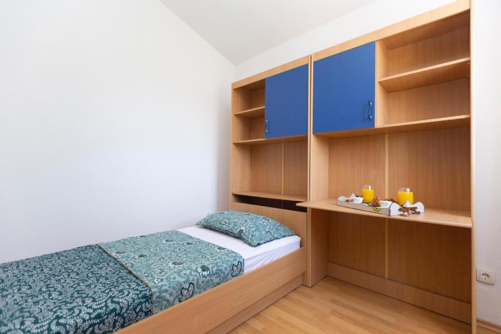 Apartman Gracia Kastela Bagian luar foto